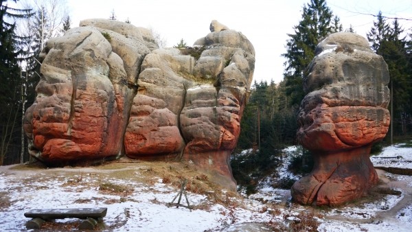 Kelchsteinwächter und Kelchstein